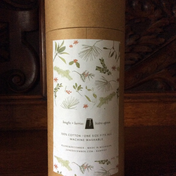 Broughs+Berries Bistro Apron 🌿🌱 - Picture 2 of 13